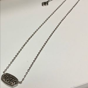 Kendra Scott necklace